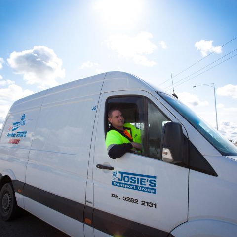Courier services Warrnambool