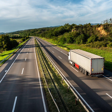 next-day regional freight deliveries Victoria