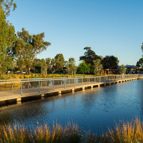 courier Shepparton